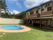 Casa com Amplo Terreno a Venda na Reserva du Moullin
