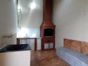 Casa com área gourmet e 2 quartos em Mongaguá