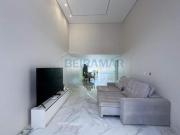 Casa Moderna com Design Clean e Piscina Privativa em...