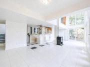 Casa com duas suítes e terraço com vista pro Guaiba