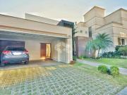 CASA COM ELEVADOR EM CONDOMÍNIO FECHADO?