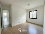 CASA COM ESPAÇO GOURMET À VENDA