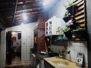 Casa com espaço para piscina e jardim em Itanhaém