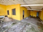 Casa com espaço para piscina e jardim em Itanhaém Casa com espaço para piscina e jardim em Itanhaém