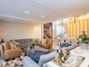 Casa com Face Leste e Piscina com Spa, 3 quartos 5 Vagas...