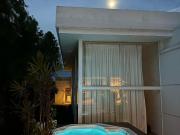 Casa com Jacuzzi Jardim Botânico Cond. Quintas do Sol QD 04! Casa com Jacuzzi Jardim Botânico Cond. Quintas do Sol QD 04!