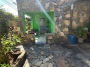 Casa com localização estratégica na Av João César de...