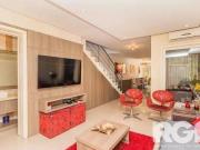 Casa com piscina, 3 quartos, 204m² na Rua Leite de...