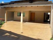 Casa com piscina 3 quartos à venda, 140 m² por R$...