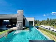 Casa com piscina 4 quartos suítes à venda, 480 m² por R$...