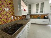 Casa com piscina, 6 quartos sendo 3 suÃtes na cidade nova