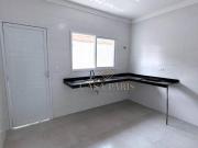 Casa com piscina a 90m da praia, 2 dormitórios com suíte...