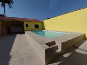 CASA COM PISCINA A VENDA NA PRAIA EM ITANHAÉM