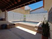CASA COM PISCINA A VENDA NA PRAIA EM ITANHAÉM
