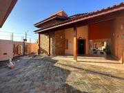 CASA COM PISCINA A VENDA NA PRAIA EM ITANHAÉM/SP