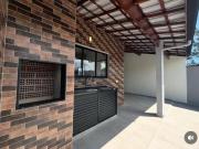 CASA COM PISCINA A VENDA NA PRAIA EM ITANHAÉM/SP