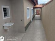 CASA COM PISCINA A VENDA NA PRAIA EM ITANHAÉM/SP