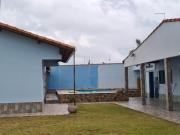 CASA COM PISCINA A VENDA NA PRAIA EM ITANHAÉM/SP