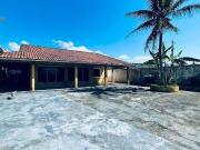 CASA COM PISCINA A VENDA NA PRAIA EM ITANHAÉM/SP