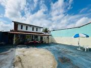 CASA COM PISCINA A VENDA NA PRAIA EM ITANHAÉM/SP