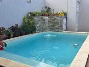 CASA COM PISCINA A VENDA NA PRAIA EM ITANHAÉM/SP