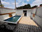 CASA COM PISCINA A VENDA NA PRAIA EM ITANHAÉM/SP