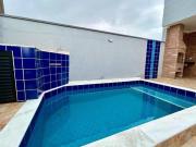 CASA COM PISCINA A VENDA NA PRAIA EM PERUIBE/SP