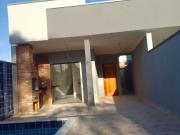 CASA COM PISCINA A VENDA NA PRAIA EM PERUIBE/SP