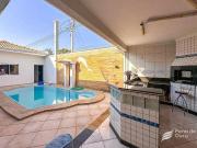 Casa com piscina à venda no bairro Boa Vista