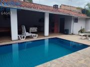 CASA COM PISCINA APENAS 200M DO MAR! 2 QUARTOS + EDÍCULA...