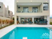 Casa com piscina aquecida e sauna à venda no módulo 12...