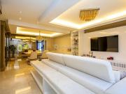 Casa com piscina aquecida em condomínio em Santa Q