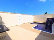 Casa com piscina e 2 quartos em Itanhaém