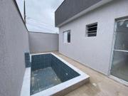 Casa com piscina e 2 quartos em Itanhaém