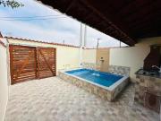 Casa com piscina e 2 quartos em Itanhaém
