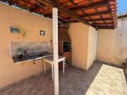 Casa com piscina e 2 quartos em Itanhaém R$ 285.000,00