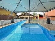 Casa com piscina e 2 quartos em Peruíbe, no bairro...