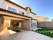 CASA COM PISCINA E 3 DORMITÓRIOS SENDO DUAS SUÍTES