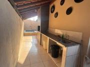 Casa com piscina e 3 quartos à 50m do mar em Itanhaém