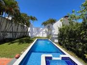 Casa com piscina e 4 quartos em Itanhaém