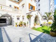 Casa com piscina e 5 vagas em frente ao Zaffari na Luiz... Casa com piscina e 5 vagas em frente ao Zaffari na Luiz...