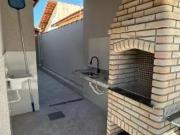 Casa com piscina e área gourmet em Itanhaém