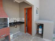 Casa com piscina e churrasqueira em Itanhaém