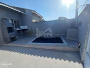 Casa com piscina e churrasqueira em Itanhaém