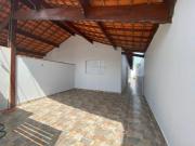 Casa com Piscina em Mongaguá – à 500 Metros da Praia!