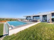 Casa com piscina, jacuzzi, ginásio e sauna em São...