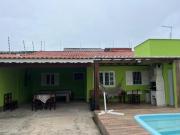 CASA COM PISCINA LADO PRAIA