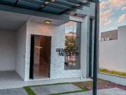 CASA COM PISCINA LINDA E SEMINOVA ACEITA PERMUTA APTO...