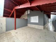 Casa com Piscina na Praia de Mongaguá