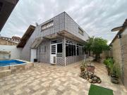 Casa com piscina no bairro Jardim Jamaica em Itanháem